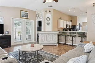 7135 Hamilton Park Blvd, Tampa, FL 33615 - Photo 7