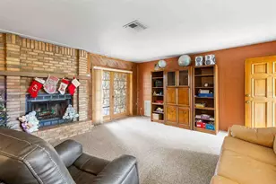 12731 106th St, Largo, FL 33773 - Photo 7