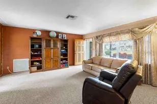 12731 106th St, Largo, FL 33773 - Photo 9