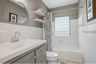 511 27th Avenue N, Saint Petersburg, FL 33704 - Photo 7