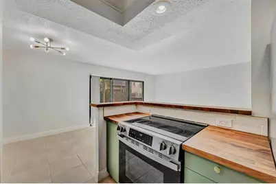 776 116th Avenue N #1105, Saint Petersburg, FL 33716 - Photo 15