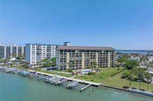 650 Island Way, Clearwater Beach, FL 33767 - Photo 31