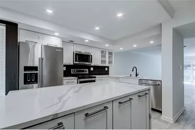 650 Island Way #106, Clearwater Beach, FL 33767 - Photo 11