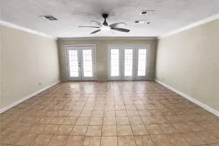 8341 Paddlewheel St, Tampa, FL 33637 - Photo 19