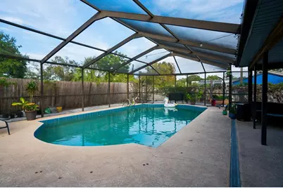 7501 Twelve Oaks Boulevard, Tampa, FL 33634 - Photo 21