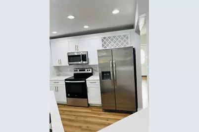 12195 71st Way, Largo, FL 33773 - Photo 9