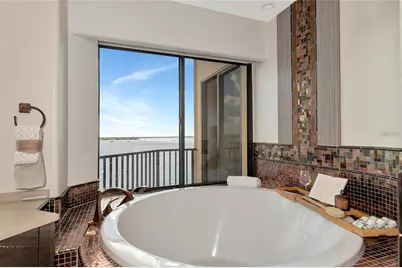 378 Golden Gate Point #6, Sarasota, FL 34236 - Photo 15