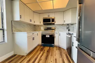 2621 Cove Cay Dr, Clearwater, FL 33760 - Photo 9