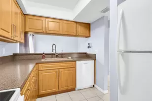 622 Windrush Bay Dr, Tarpon Springs, FL 34689 - Photo 15