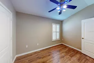 6109 Gentle Ben Cir, Wesley Chapel, FL 33544 - Photo 25