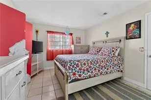 3806 N Oak Dr, Tampa, FL 33611 - Photo 21