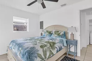 103 E Park St, Tarpon Springs, FL 34689 - Photo 13