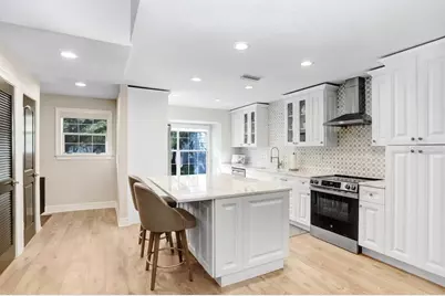 3212 Valley Oaks Drive #3212, Tampa, FL 33618 - Photo 3