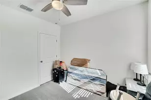 2443 Mizner Bay Ave, Bradenton, FL 34208 - Photo 11