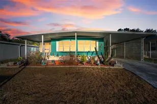 3318 Carnation Ln, Zephyrhills, FL 33541 - Photo 3