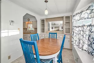 3318 Carnation Ln, Zephyrhills, FL 33541 - Photo 19