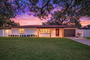 4465 1st Way NE, Saint Petersburg, FL 33703 - Photo 1