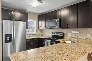 3815 N Oak Dr, Tampa, FL 33611 - Photo 5