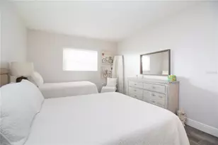 1847 Shore Dr S, South Pasadena, FL 33707 - Photo 13