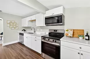 4005 51st Ave N, Saint Petersburg, FL 33714 - Photo 13