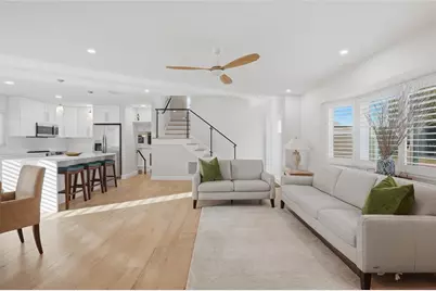 7035 14th Street S, Saint Petersburg, FL 33705 - Photo 7