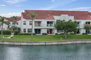 6077 Bahia Del Mar Blvd, Saint Petersburg, FL 33715 - Photo 1