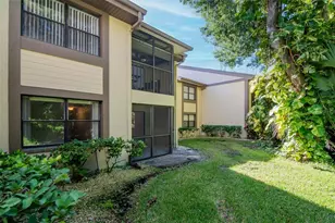 105 Woodlake Ln, Oldsmar, FL 34677 - Photo 5