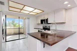 105 Woodlake Ln, Oldsmar, FL 34677 - Photo 11