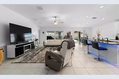 32024 Hawthorne Cottage Place, San Antonio, FL 33576 - Photo 11