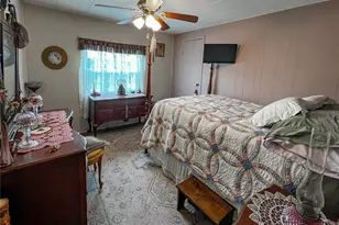 34543 Rosebud Row, Zephyrhills, FL 33541 - Photo 15