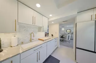 7500 Sunshine Skyway Ln S, Saint Petersburg, FL 33711 - Photo 9