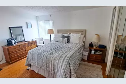 6426 Rockpointe Drive, Tampa, FL 33634 - Photo 7