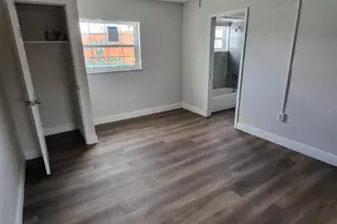 8817 Bay Pointe Dr, Tampa, FL 33615 - Photo 9