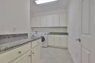 964 Pembroke Point Way, Sun City Center, FL 33573 - Photo 25