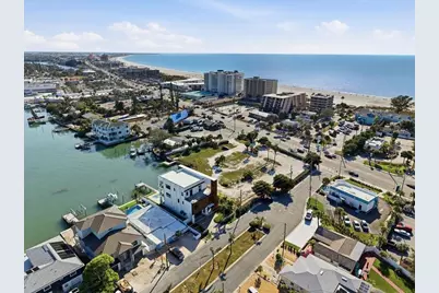 109 Punta Vista Drive, Saint Pete Beach, FL 33706 - Photo 11