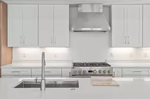 109 Punta Vista Dr, Saint Pete Beach, FL 33706 - Photo 31