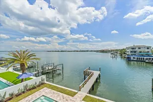 109 Punta Vista Dr, Saint Pete Beach, FL 33706 - Photo 15