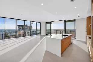 275 1st Ave S, Saint Petersburg, FL 33701 - Photo 17