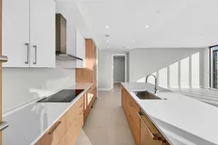 275 1st Ave S, Saint Petersburg, FL 33701 - Photo 23