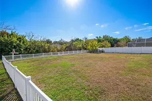 6325 35th Ave Cir E, Palmetto, FL 34221 - Photo 57