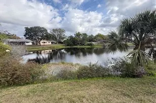 1571 S Evergreen Ave, Clearwater, FL 33756 - Photo 33