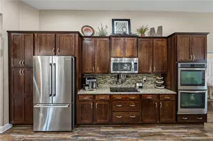 13302 Trailing Moss Dr, Dade City, FL 33525 - Photo 21