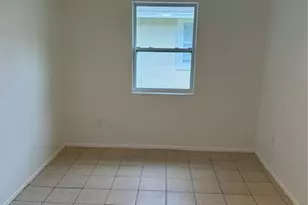 3818 Valley Tree Dr, Tampa, FL 33610 - Photo 11