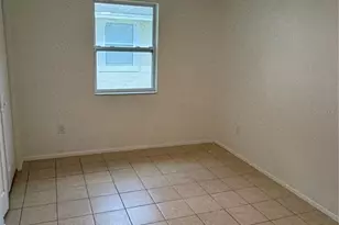 3818 Valley Tree Dr, Tampa, FL 33610 - Photo 7
