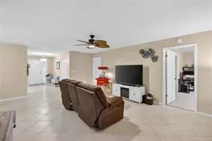 2001 Hartlebury Way, Sun City Center, FL 33573 - Photo 19
