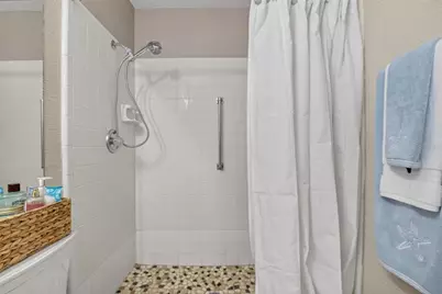 2001 Hartlebury Way #432, Sun City Center, FL 33573 - Photo 17