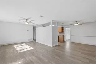 6093 17th Ave N, Saint Petersburg, FL 33710 - Photo 7