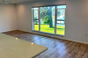 4331 44th St S, Saint Petersburg, FL 33711 - Photo 9