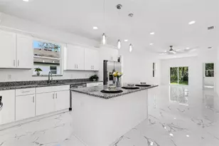 808 W Lowry Ln, Tampa, FL 33604 - Photo 7