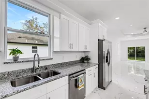 808 W Lowry Ln, Tampa, FL 33604 - Photo 13
